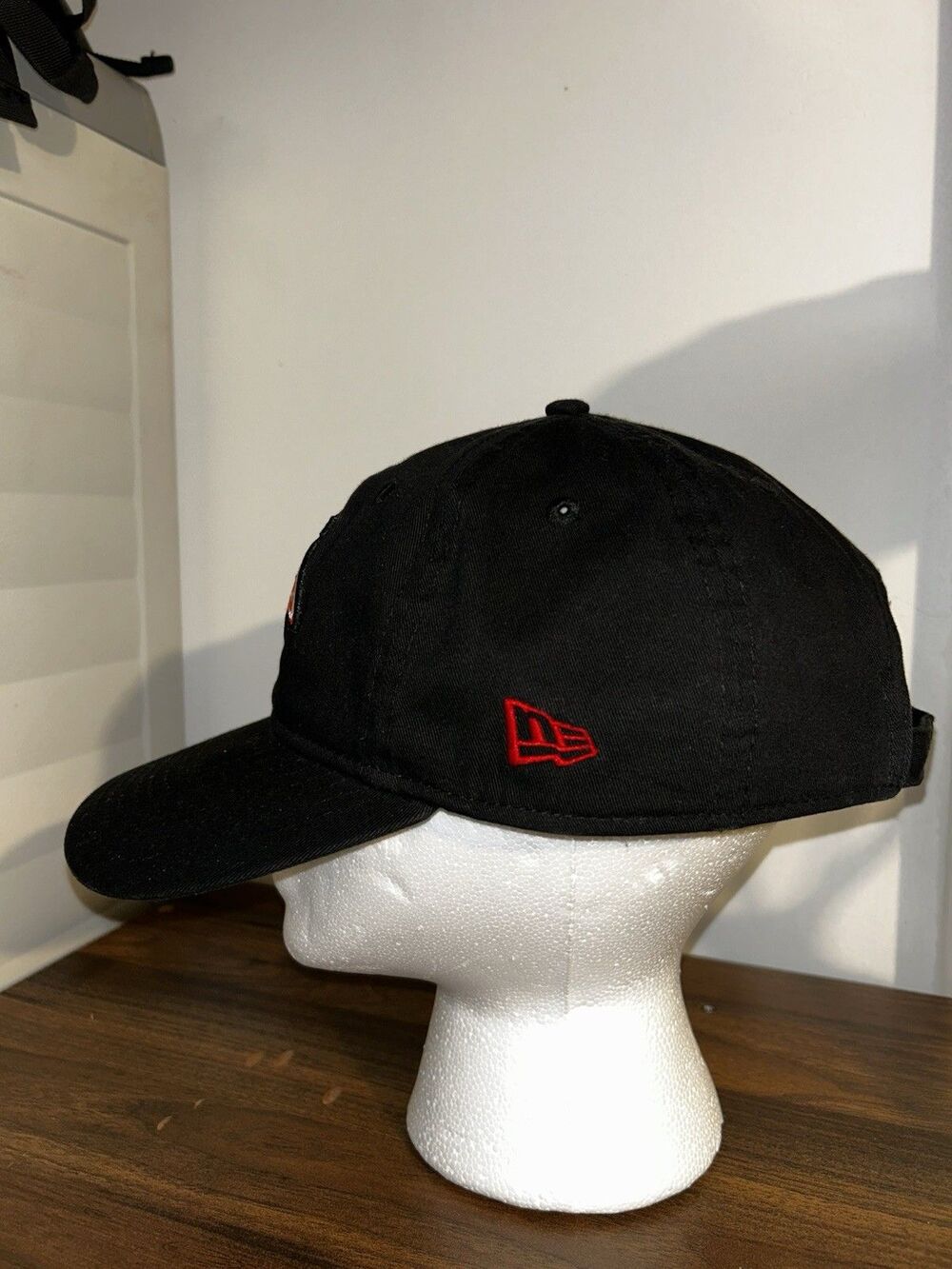 New Era Chicago Blackhawks 9TWENTY Black Adjustable Hat NHL Hockey One Size - Picture 2 of 6